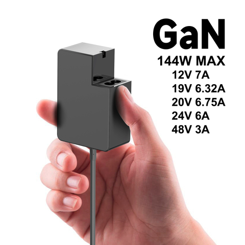 Universelles GaN 144W Schaltnetzteil mit 4 austauschbaren Steckern